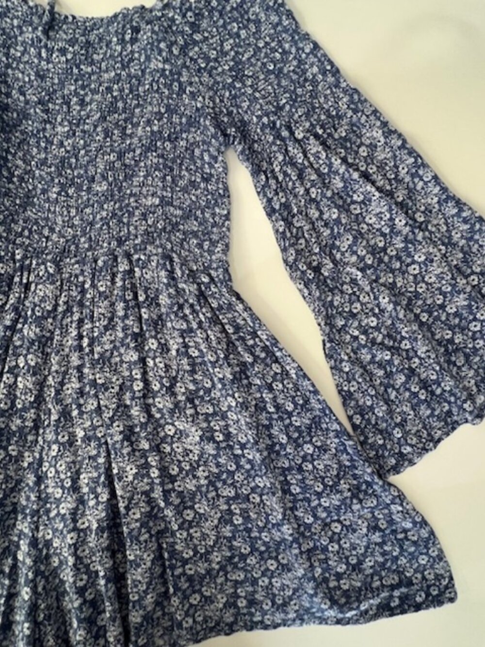 Millibon U.S.A. Womans Blue Floral Pull-on Blue Floral Smocked Romper Size Large - Picture 4 of 11